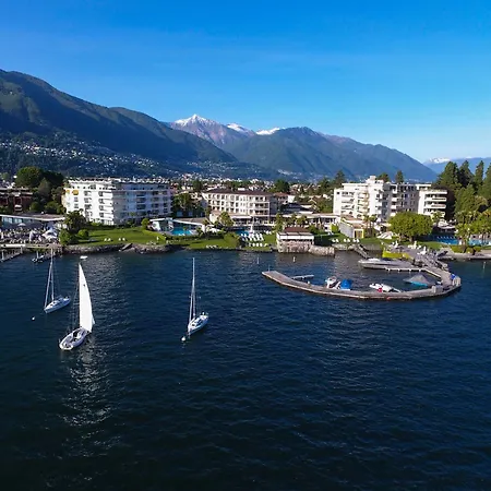 Eden Roc Marina Hotell *