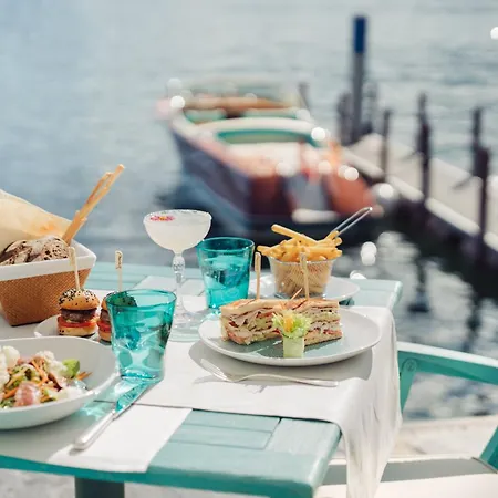 酒店 Hotel Eden Roc Marina *