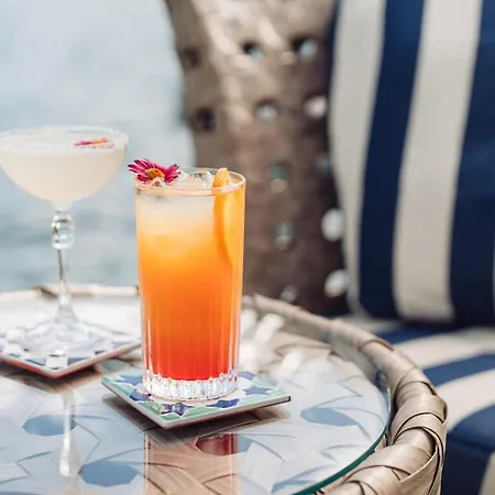 Hotel Eden Roc Marina 酒店