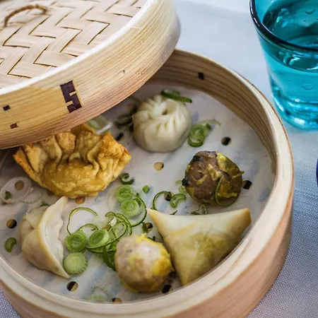 酒店 Hotel Eden Roc Marina