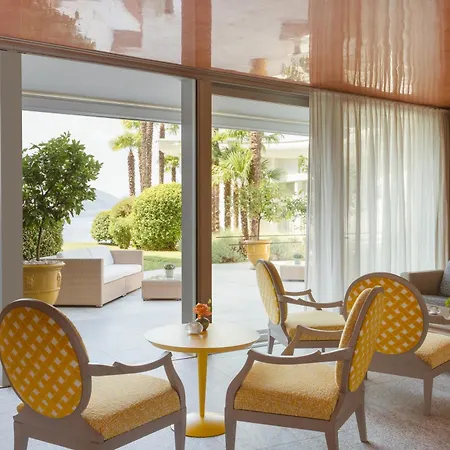 Eden Roc Marina Hotel