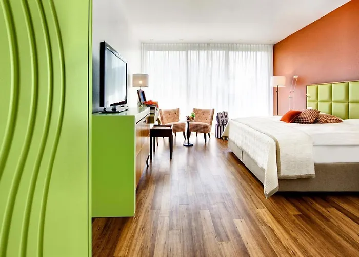 Eden Roc Marina אסקונה