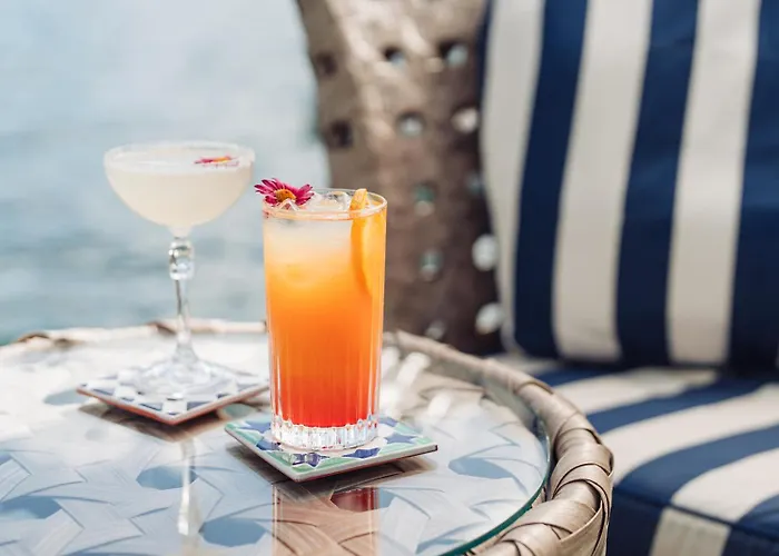 Eden Roc Marina Hotel